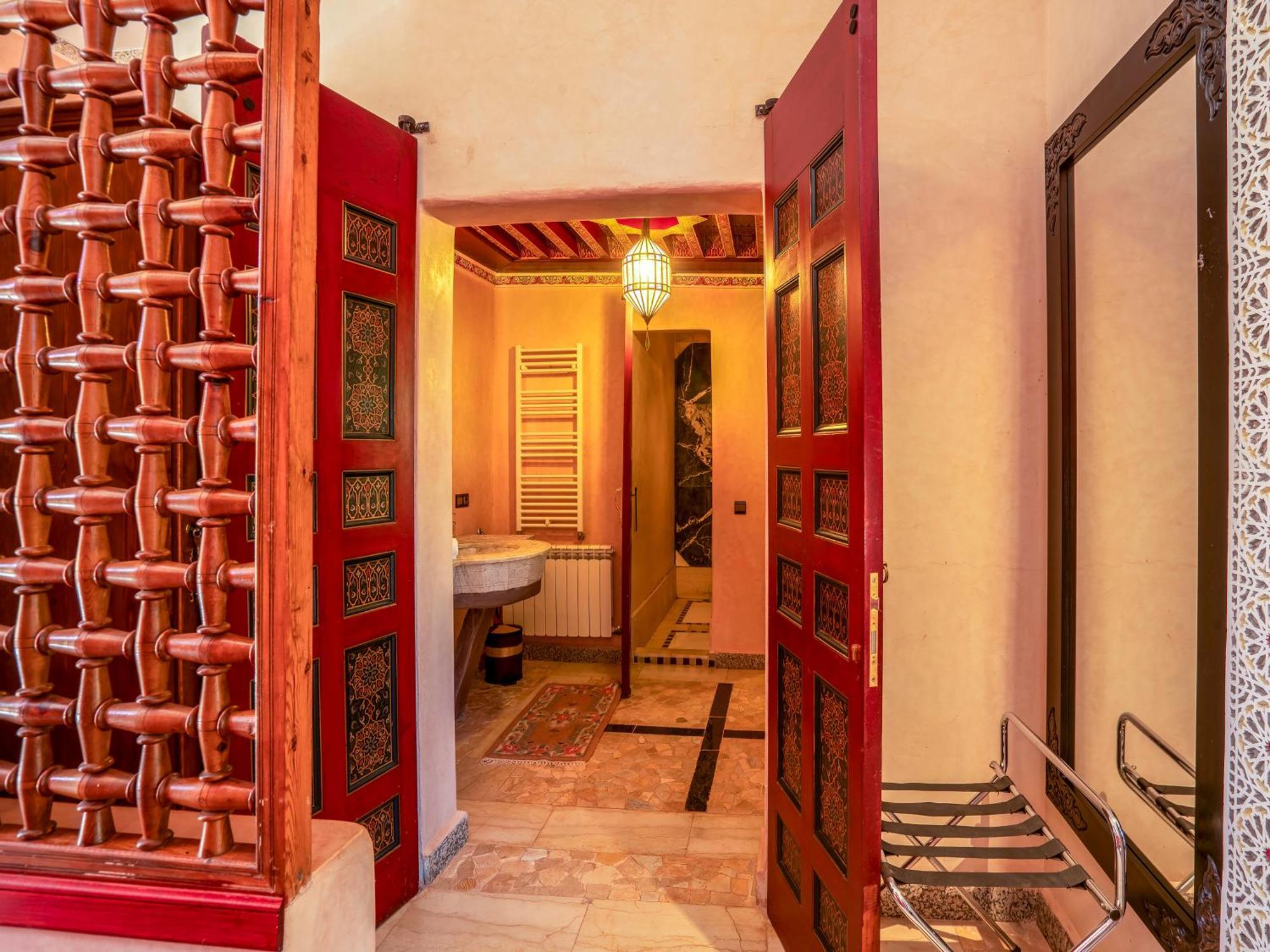 Riad Cle De Sol El Jem'a Ghemat Exteriör bild