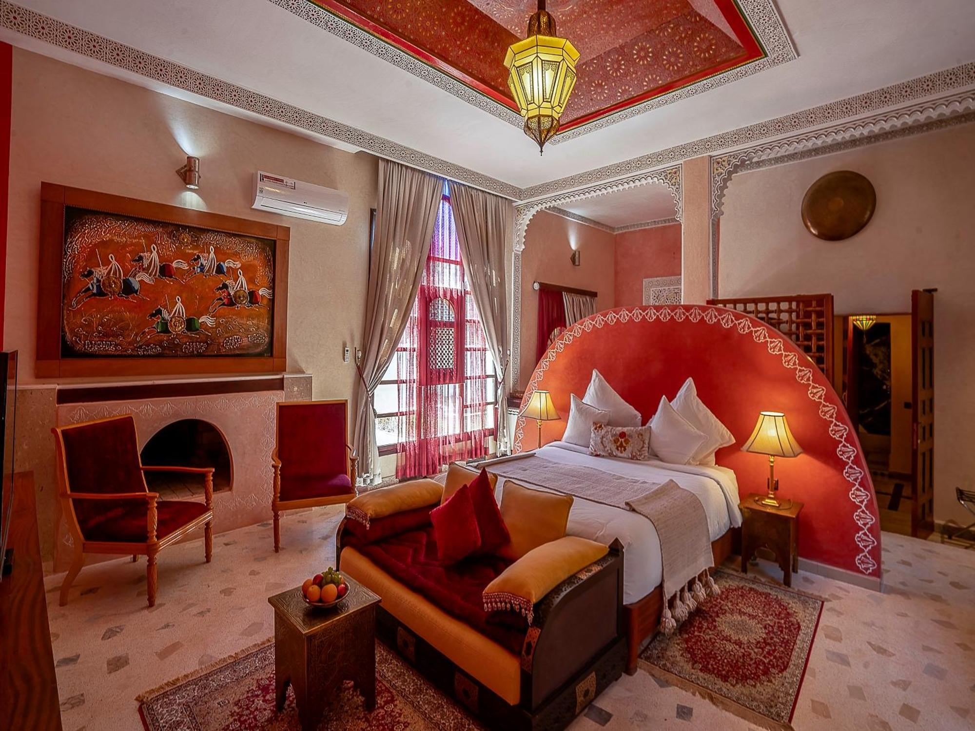 Riad Cle De Sol El Jem'a Ghemat Exteriör bild